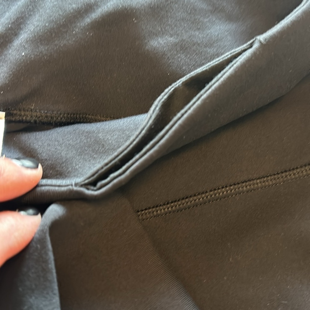 Lululemon pants - Picture 3 of 8
